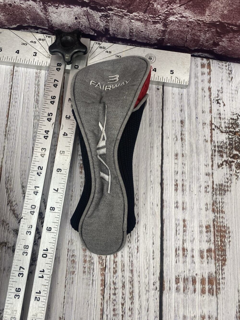 AVT Headcovers 3 Fairway - Grey and Red